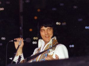 Elvis Presley 1976, 8.jpg